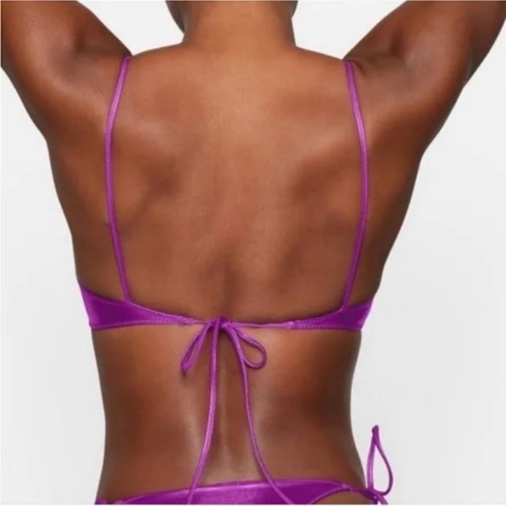 SKIMS SWIM TOP - Picture 2 of 3